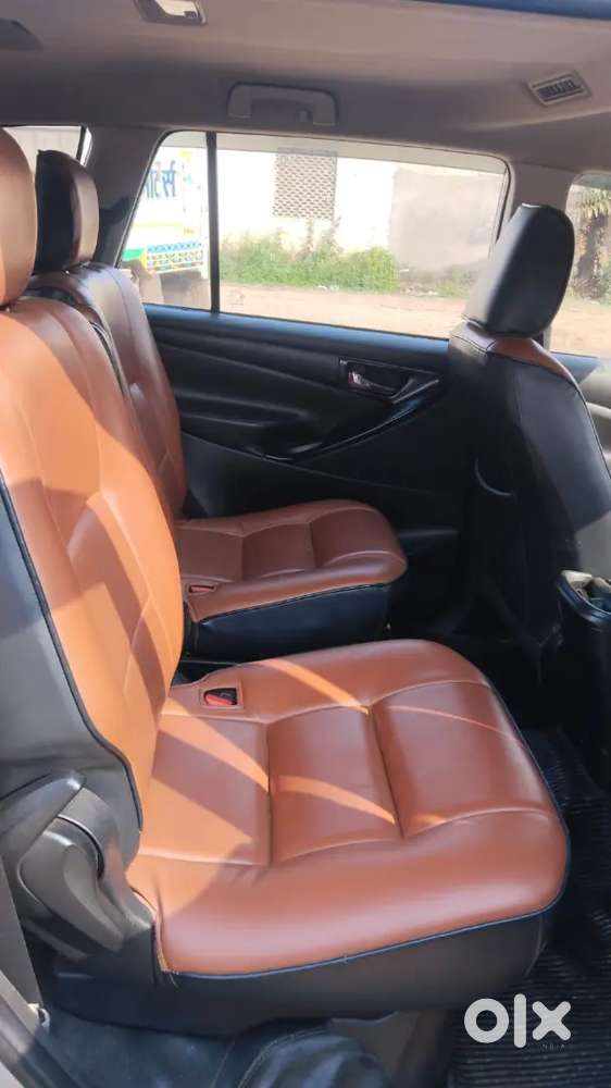 Toyota Innova Crysta 20 Diesel Well Maintained