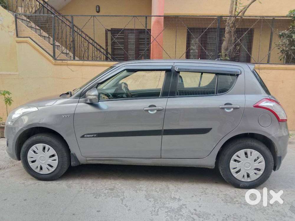 Maruti Suzuki Swift Vxi Abs Bsiv, 2012, Petrol