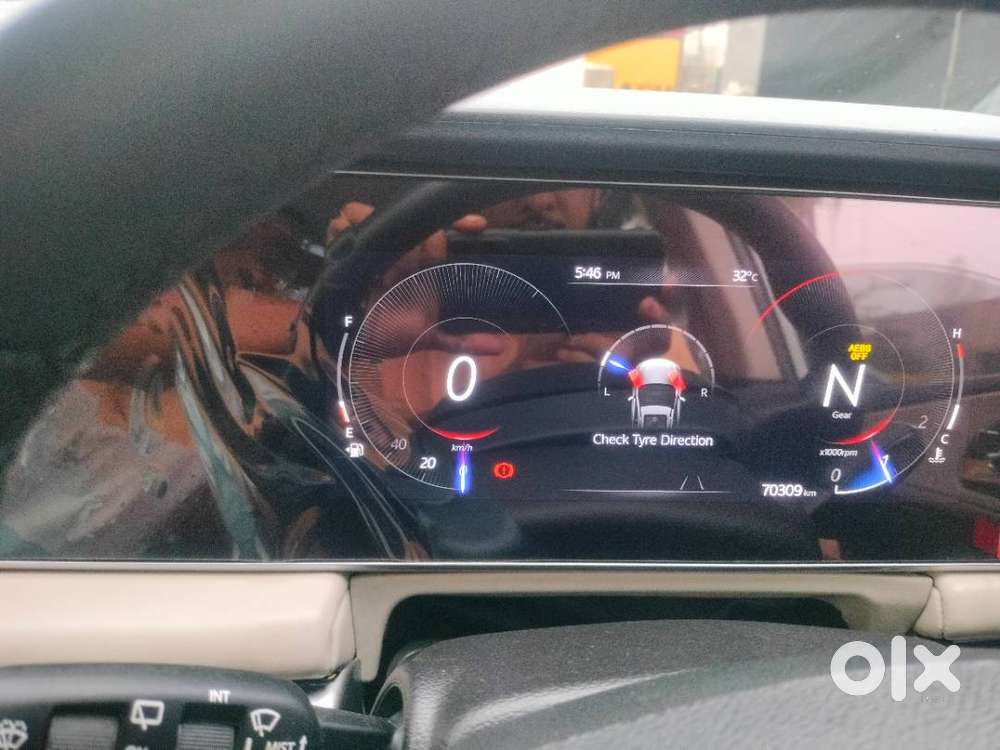 Mahindra Xuv700 2023 Diesel Well Maintained