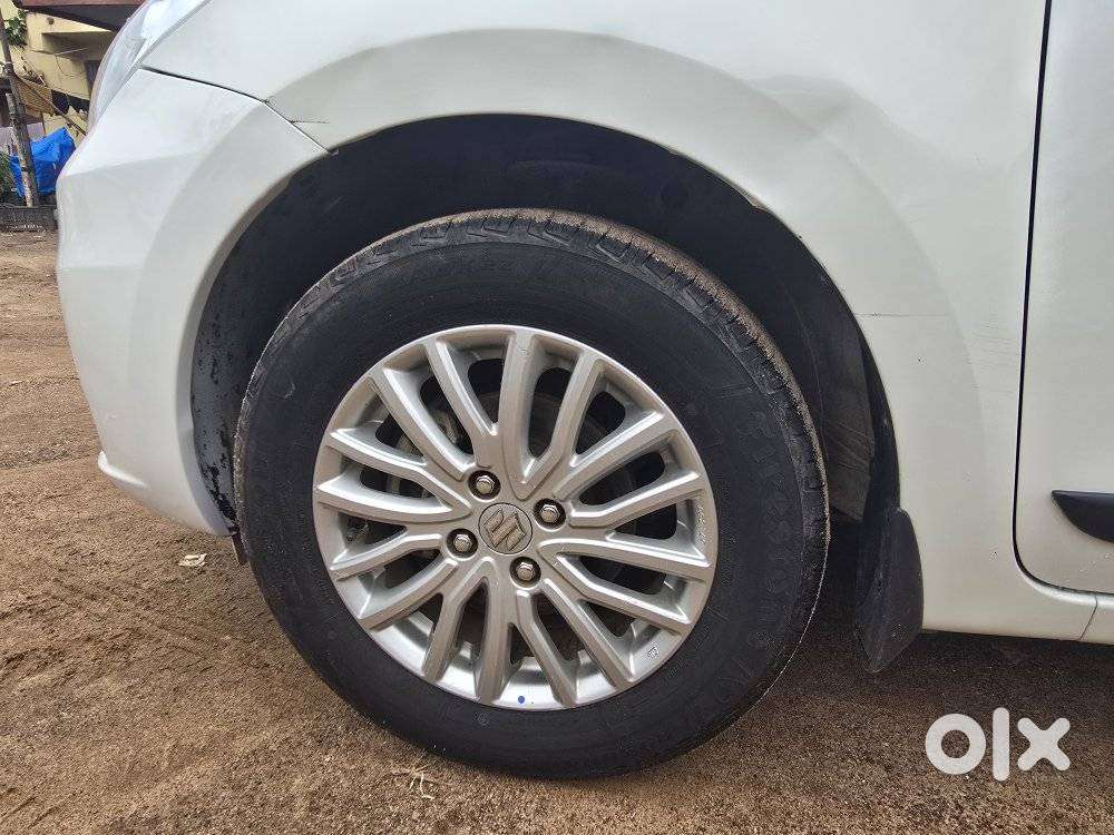 Maruti Suzuki Dzire 1.2 Zxi, 2023, Petrol