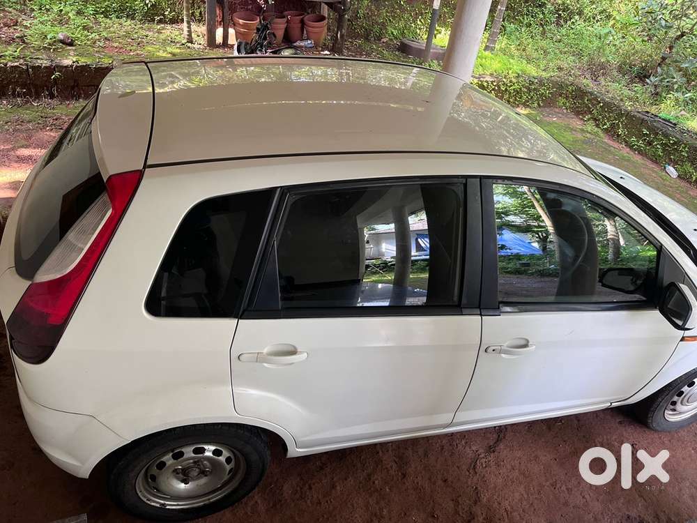 Ford Figo 1.2 Petrol 2012