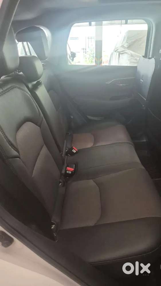 Toyota Urban Cruiser Hyryder 2026 Petrol 3000 Km Driven.