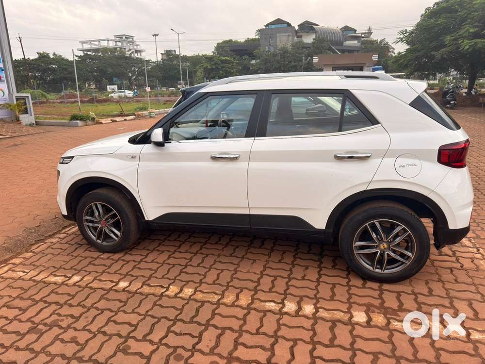  Hyundai Venue S 1.2 Petrol  2019  Only 29,000 Km  Polar White