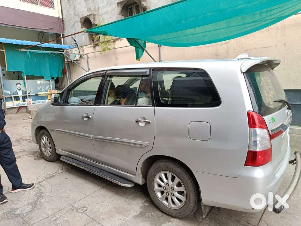 Toyota Innova 2012 Well Maintained