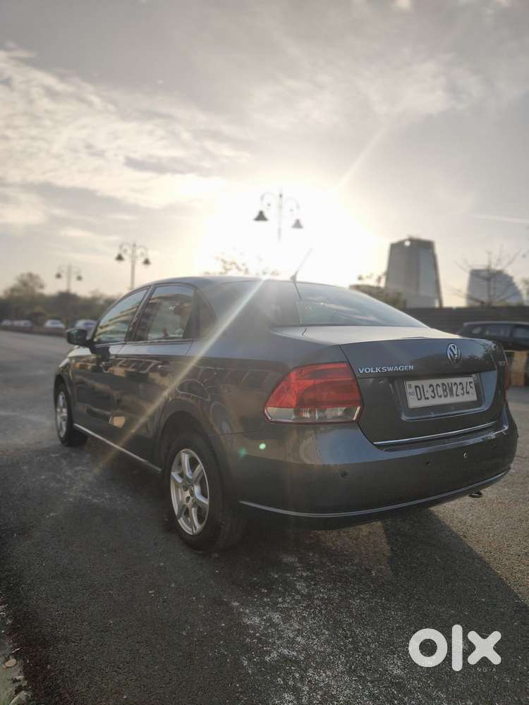 Volkswagen Vento 1.2 Tsi Highline Plus At, 2013, Petrol