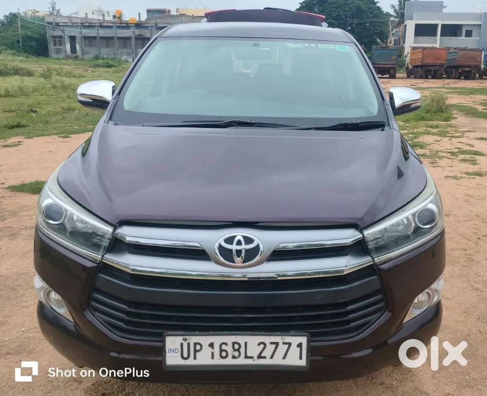 Toyota Innova Crysta 2017 Diesel Well Maintained