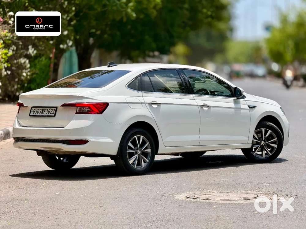 Skoda Slavia Style 1.0l Tsi At, 2023, Petrol