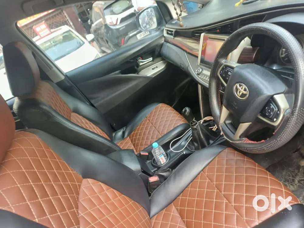 Toyota Innova Crysta 2.4 G Mt 7 Str, 2017, Diesel