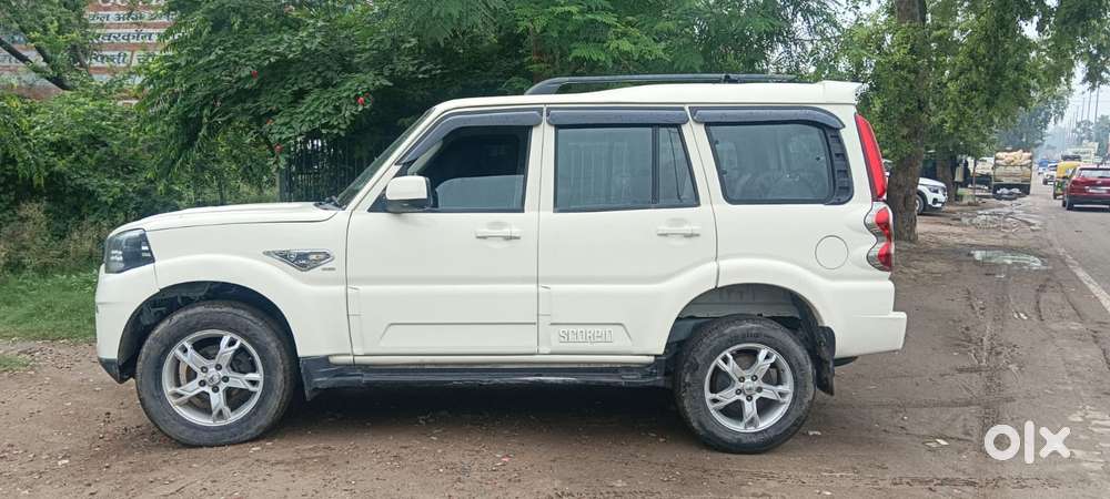 Mahindra Scorpio Classic 2.2 S 11 Mt 7 Cc, 2018, Diesel