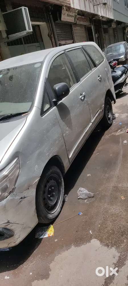 Toyota Innova Car 2007 Model Diesel