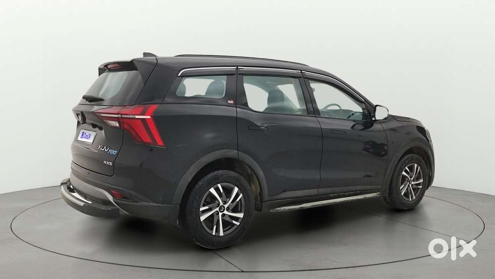 Mahindra Xuv700 2.0 Ax 7 Petrol At Str, 2024, Petrol