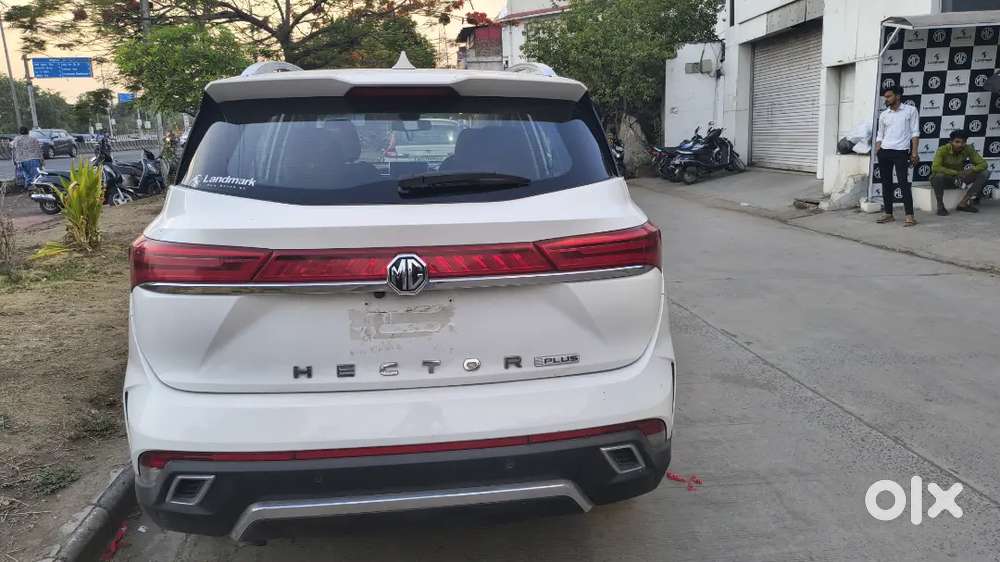 Mg Hector Plus 2024 Petrol Manual 5853 Km
