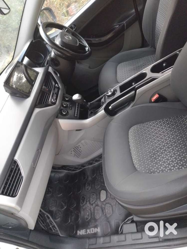 Tata Nexon 1.5 Revotorq Xm (s), 2018, Diesel