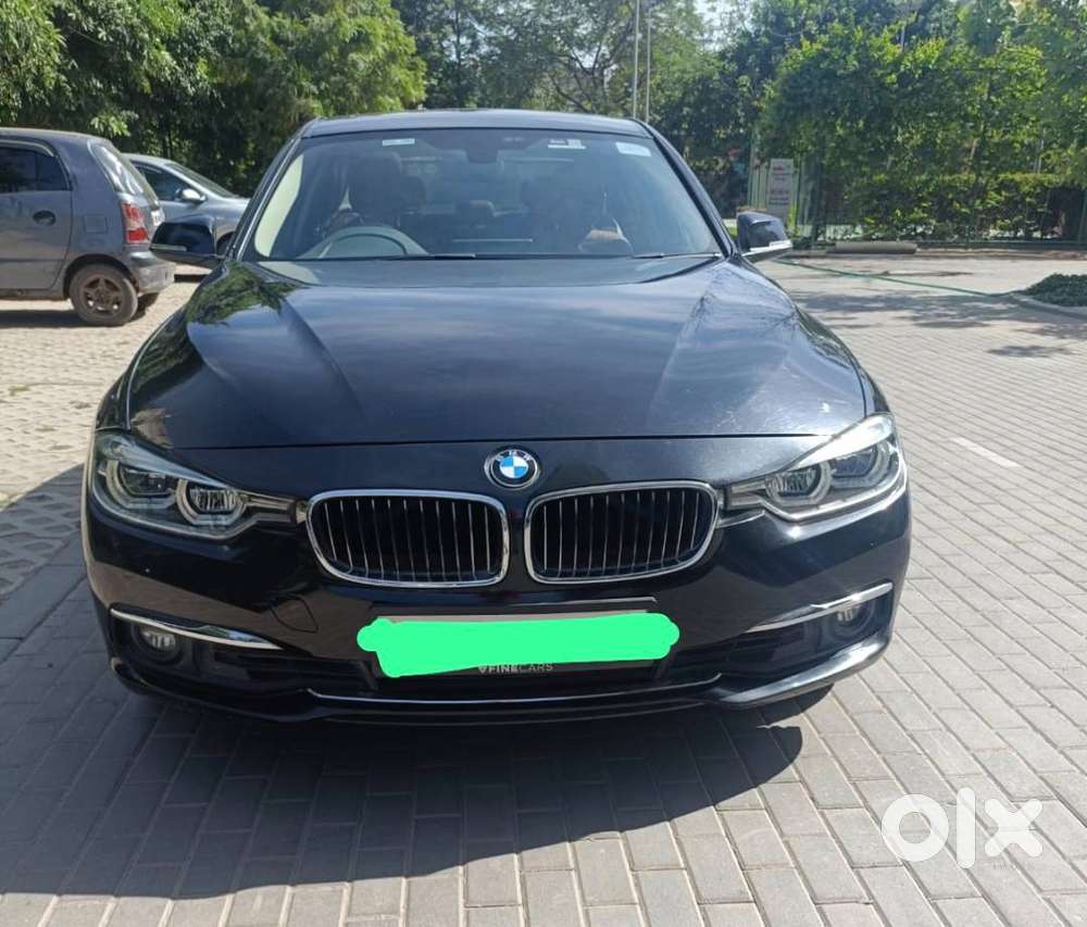 2017 Bmw320i Black Sapphire, Petrol, Luxury Line