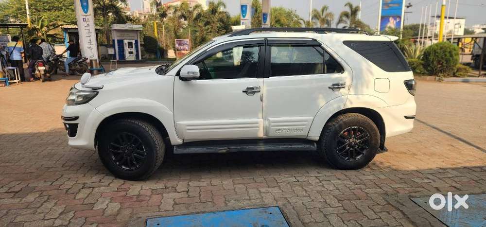 Toyota Fortuner 3.0 4x2 Mt, 2012, Diesel
