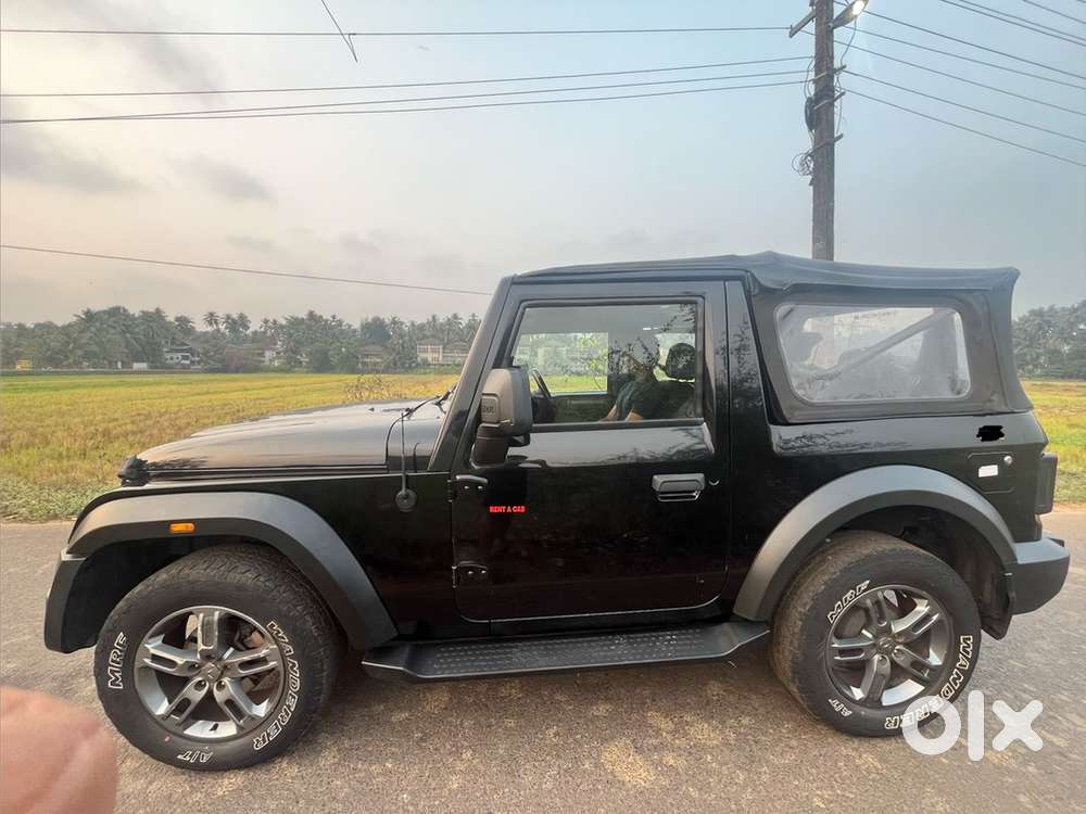 Mahindra Thar Petrol 2023