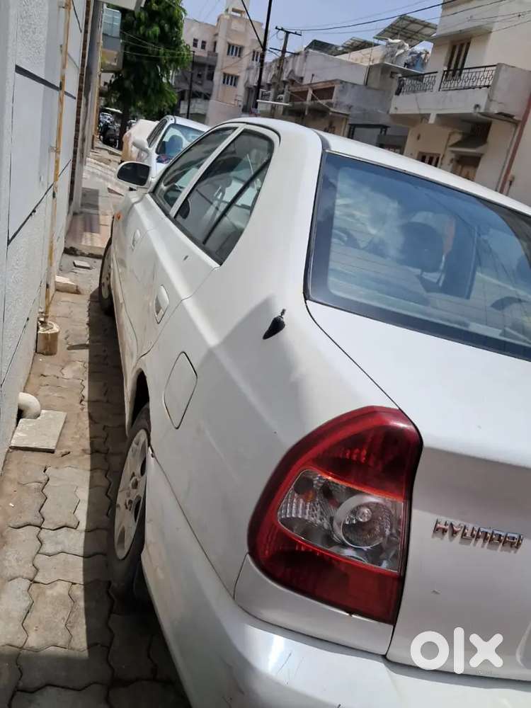 Hyundai Accent 2010 Cng Manual White Colour