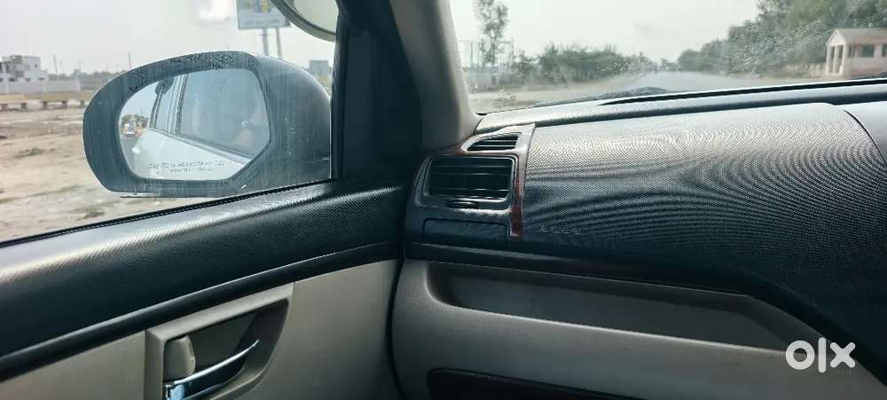 Maruti Suzuki Swift Dzire 2012