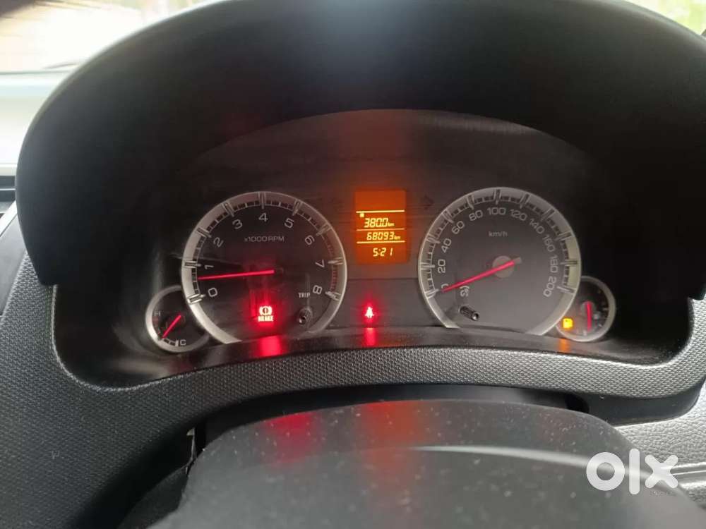 Maruti Suzuki Swift Vxi, 2012, Petrol