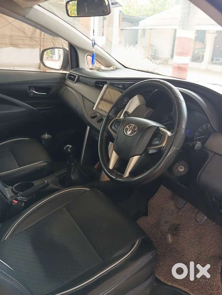 Toyota Innova Crysta 2017 Diesel 145000 Km Driven