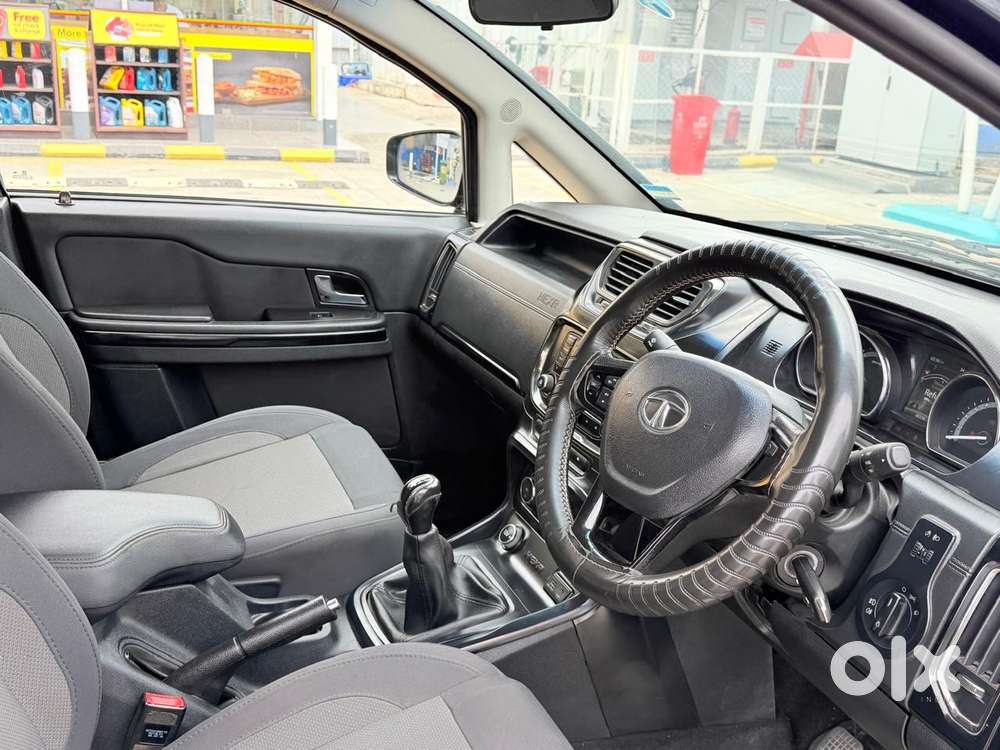 Tata Hexa Xe, 2018, Diesel