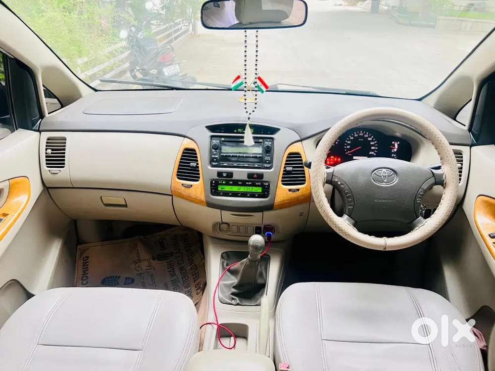 Toyota Innova 2012 Diesel 85000 Km Driven