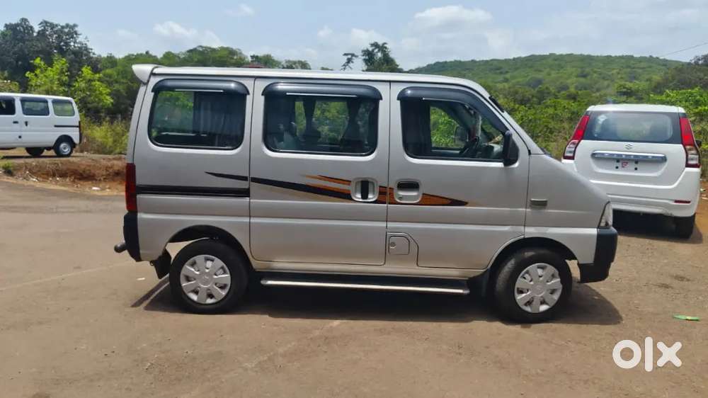 Maruti Suzuki Eeco 2022 Cng & Hybrids 70000 Km Driven