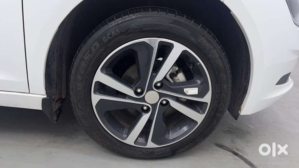 Tata Altroz Xza Plus (s), 2024, Petrol
