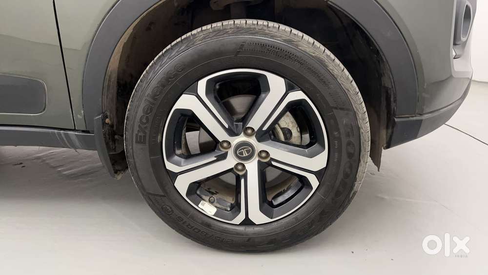 Tata Nexon 1.2 Revotron Xz Plus (s), 2023, Petrol
