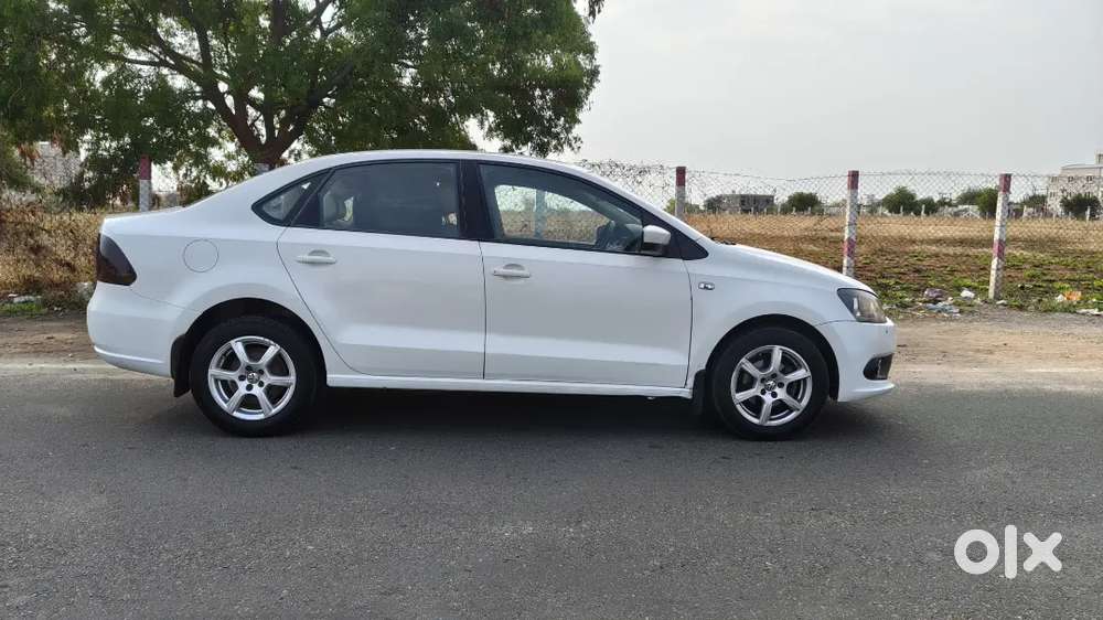 Volkswagen Vento Highline 2013