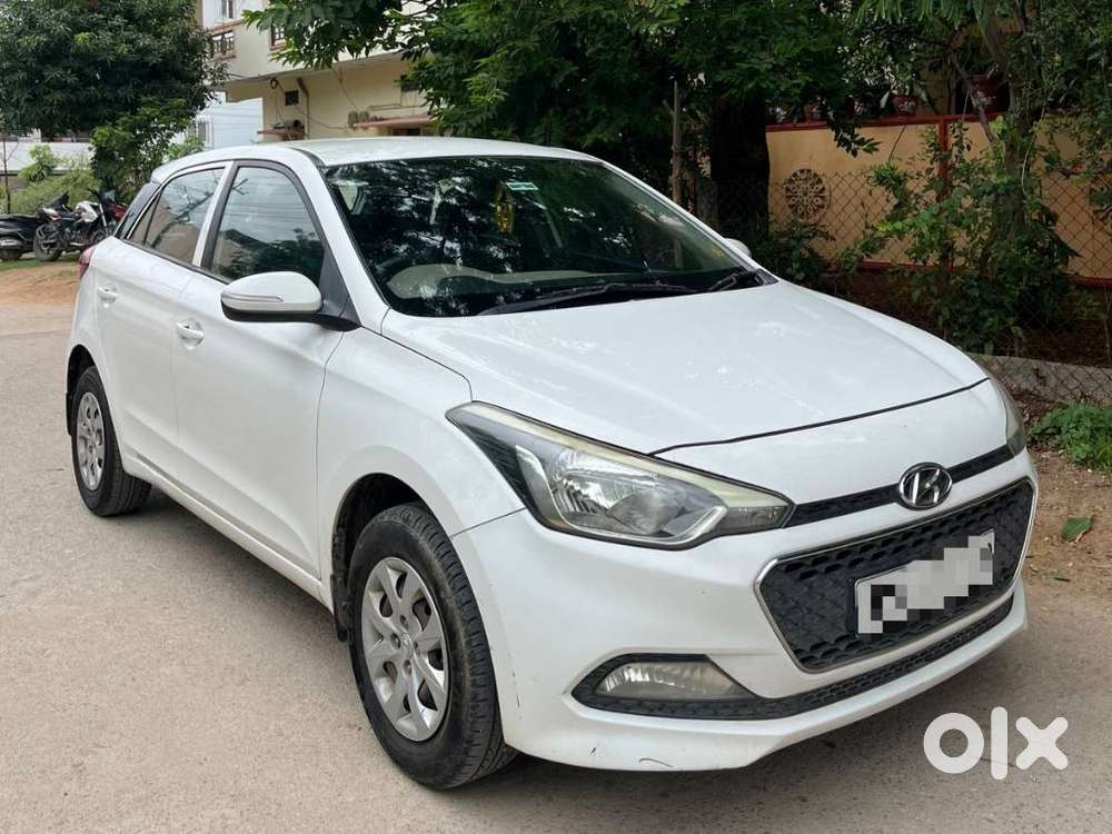 Hyundai I20 Petrol Spotz, 2017, Petrol