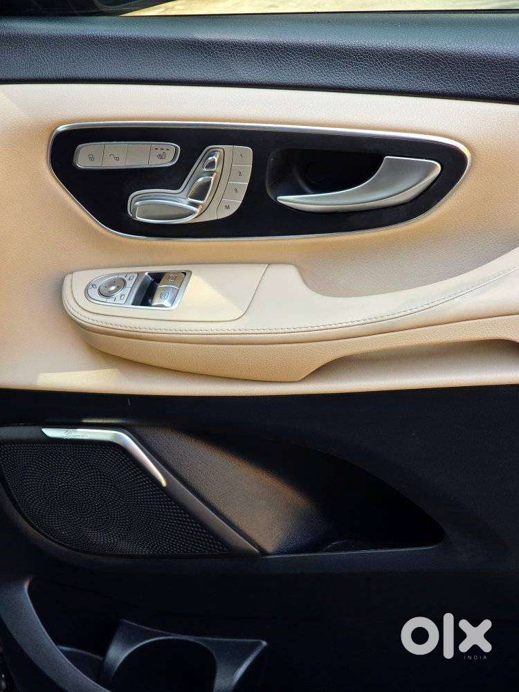 Mercedes-benz V-class 2.1 220 Expression Diesel At, 2020, Diesel