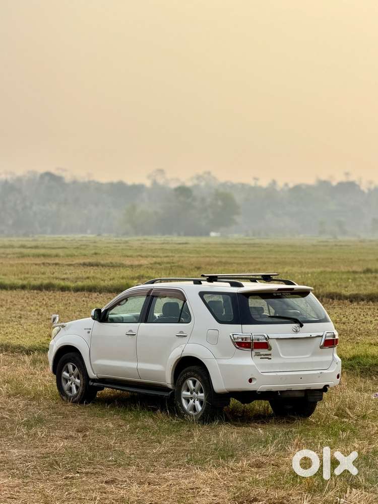 Toyota Fortuner 2011 Year
