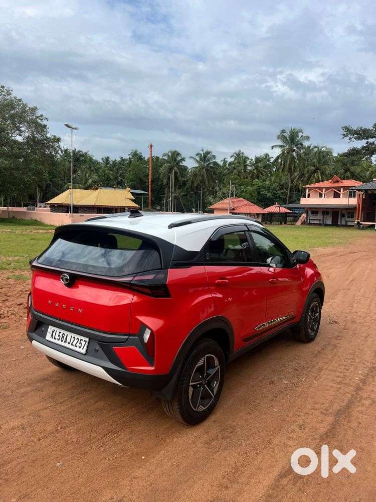 Tata Nexon Creative 1.2 Revotron Petrol 6 Amt, 2023, Petrol