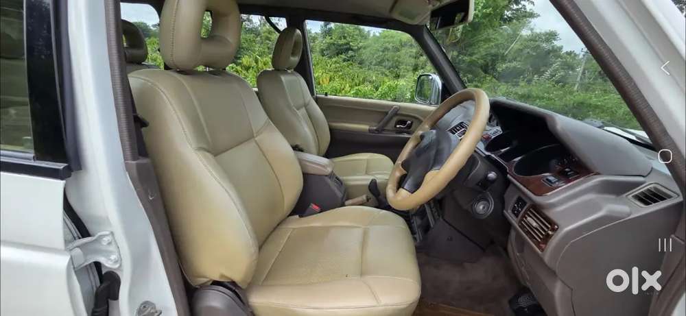 Mitsubishi Pajero 2012 Diesel 111000 Km Driven