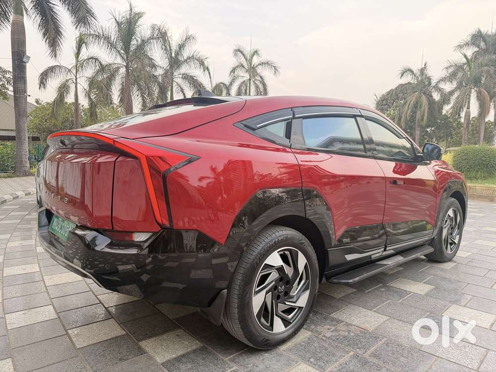 Mahindra Xev 9e Pack Three (top Model), 2025, Electric