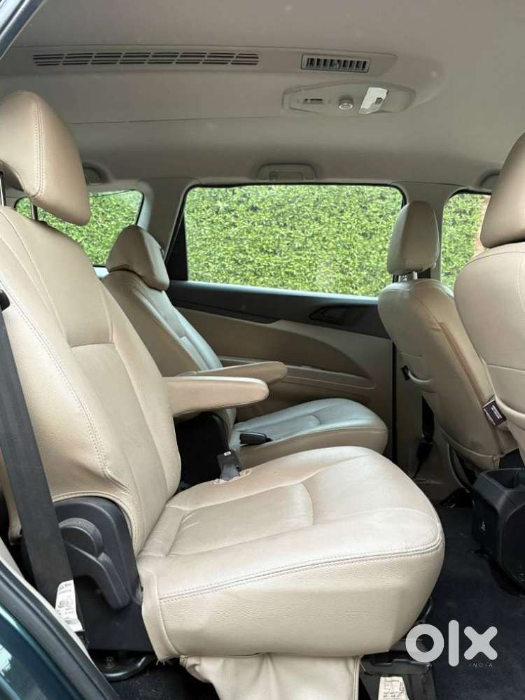 Mahindra Marazzo M4, 2018, Diesel