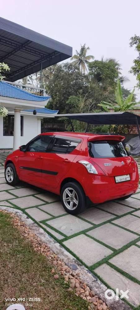 Maruti Suzuki Swift Vxi + Manual, 2017, Petrol