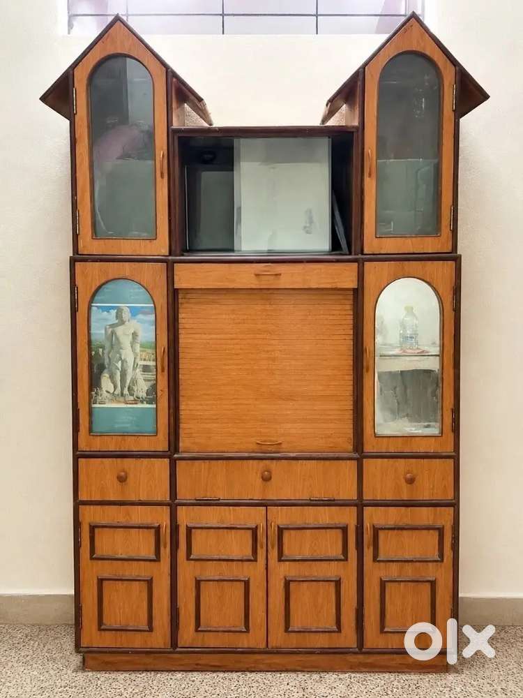 Showcase/display cupboard