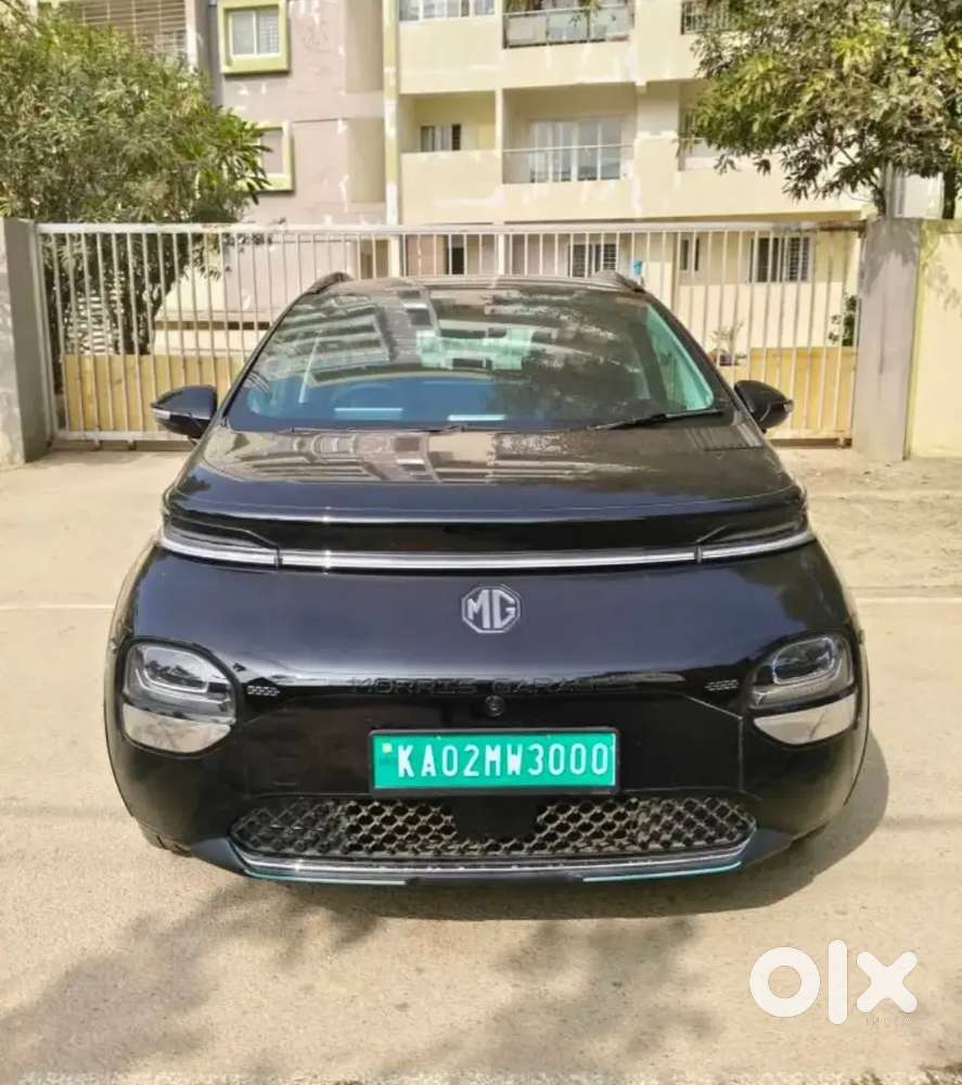 Mg Windsor Ev Essence Top End