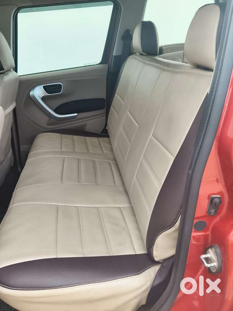 Mahindra Tuv 300 T8, 2018, Diesel
