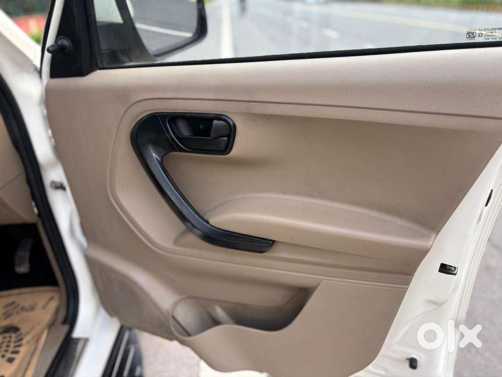 Mahindra Bolero Neo 1.5 N8, 2022, Diesel