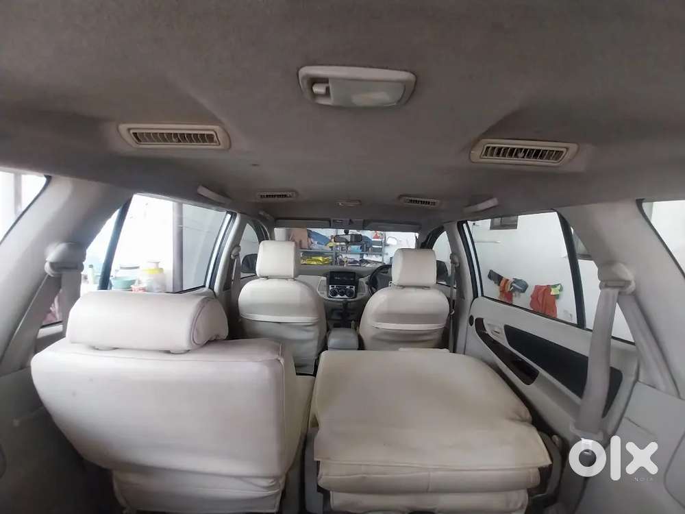 Toyota Innova 2013