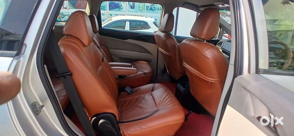 Maruti Suzuki Ertiga Vxi Petrol, 2023, Petrol