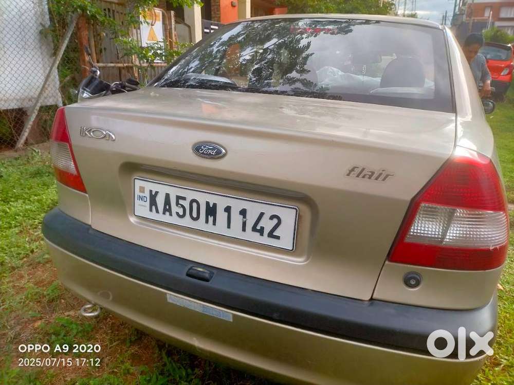 Ford Ikon Flair 2006