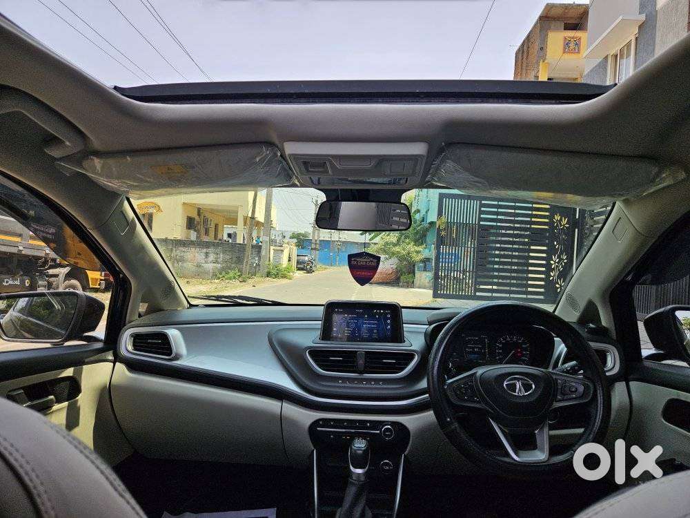 Tata Altroz Xza Plus (s), 2023, Petrol