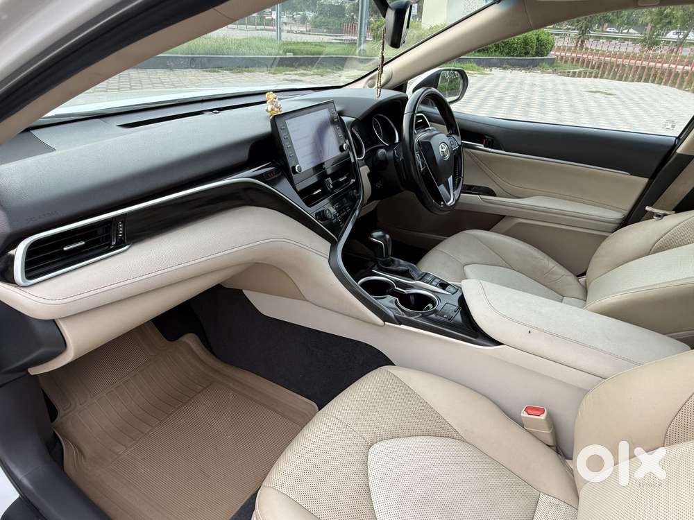 Toyota Camry 2.5 Hybrid, 2024, Petrol