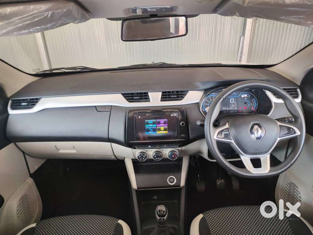 Renault Triber, 2022, Petrol