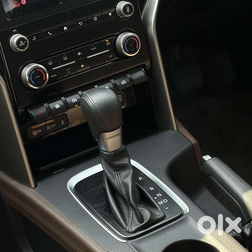 Mahindra Scorpio-n 2.0 Z8 L Petrol At 7 Str, 2023, Petrol