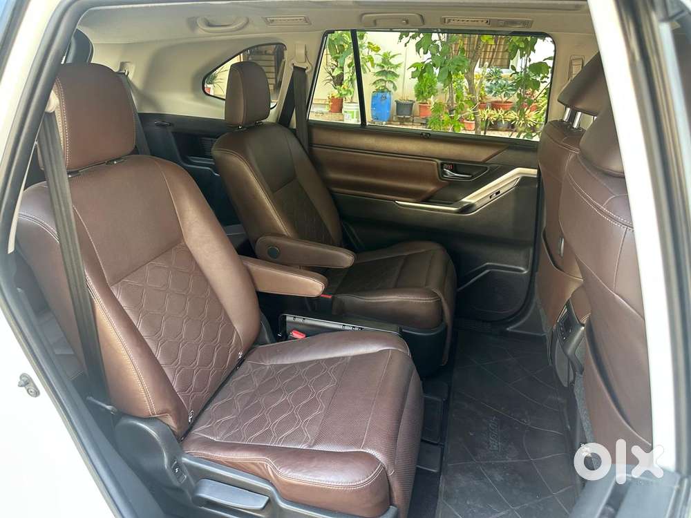 Toyota Innova Hycross 2.0 Zx Hybrid 7 Str, 2021, Petrol